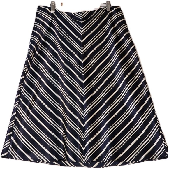 Pendleton Dresses & Skirts - Pendleton Womens Size 12 100% Silk A-Line Skirt Navy Cream Stripes‎ Nautical
